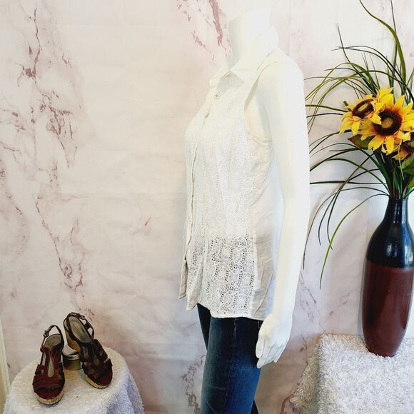 Cabi sleeveless pretty eyelet button front top - Picture 6 of 10